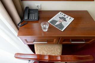 Гостиница Соло на Невском Проспекте Санкт-Петербург Эконом с 1 кроватью, балконом и видом на улицу Рубинштейна-7